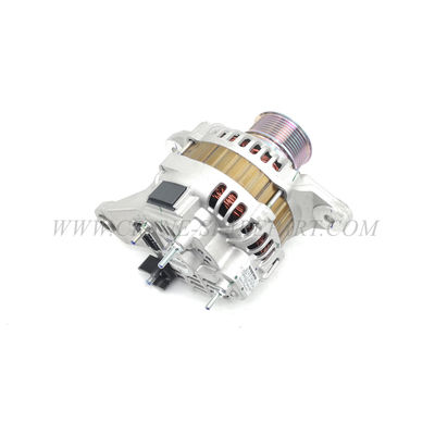 21401675 Crane Engine Parts Alternator With errichtet im Spannungs-Regler